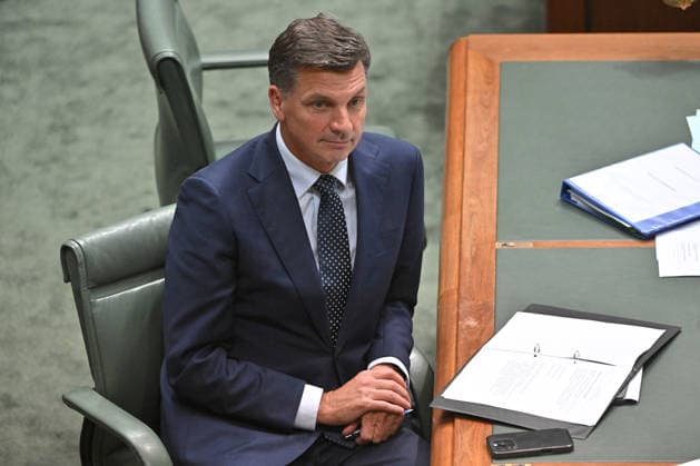 QUESTION TIME, Leader of the Opposition Angus Taylor during Question Time in the House of Representatives at Parliament House in Canberra, Tuesday, March 3, 2026. ( NO ARCHIVING CANBERRA AUSTRALIAN CAPITAL TERRITORY AUSTRALIA  Copyright: xMICKxTSIKASx 20260303123935039411
