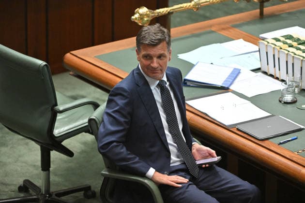 QUESTION TIME, Leader of the Opposition Angus Taylor during Question Time in the House of Representatives at Parliament House in Canberra, Tuesday, March 3, 2026. ( NO ARCHIVING CANBERRA AUSTRALIAN CAPITAL TERRITORY AUSTRALIA  Copyright: xMICKxTSIKASx 20260303168706735407