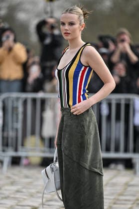 PFW Loewe Outside Arrivals Guest arriving at the Loewe show during Fashion Week in Paris, France on March 6, 2026. Photo by Julien Reynaud APS-Medias ABACAPRESS.COM Paris France Copyright: xReynaudxJulien APS-Medias ABACAx