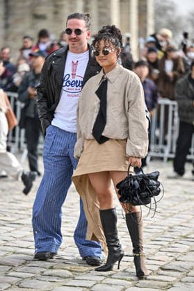 PFW Loewe Outside Arrivals Guest arriving at the Loewe show during Fashion Week in Paris, France on March 6, 2026. Photo by Julien Reynaud APS-Medias ABACAPRESS.COM Paris France Copyright: xReynaudxJulien APS-Medias ABACAx