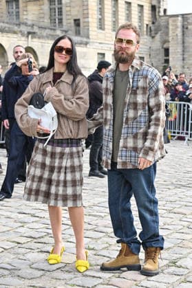 PFW Loewe Outside Arrivals Guest arriving at the Loewe show during Fashion Week in Paris, France on March 6, 2026. Photo by Julien Reynaud APS-Medias ABACAPRESS.COM Paris France Copyright: xReynaudxJulien APS-Medias ABACAx