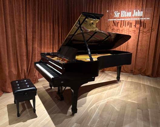 March 7, 2026, New York, New York, USA: SIR ELTON JOHN - A CONCERT GRAND PIANO, MODEL D STEINWAY AND SONS, NEW YORK, 1972, estimate $600,000 - $1,000,000, seen on display at Jim Irsay Collection exhibit for the auction at Christie s New York. The entire collection of over 400 guitars and memorabilia is expected to bring in $1 billion. New York USA - ZUMAk03_ 20260307_zaf_k03_211 Copyright: xNancyxKaszermanx