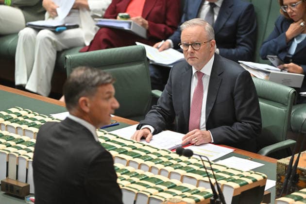 QUESTION TIME, Leader of the Opposition Angus Taylor and Prime Minister Anthony Albanese during Question Time in the House of Representatives at Parliament House in Canberra, Tuesday, March 10, 2026. ( NO ARCHIVING CANBERRA AUSTRALIAN CAPITAL TERRITORY AUSTRALIA  Copyright: xMICKxTSIKASx 20260310137895003649