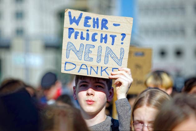Berlin, Germany, DEU School strike against compulsory military service 05 03 2026, Berlin, Germany, DEU School strike against compulsory militar