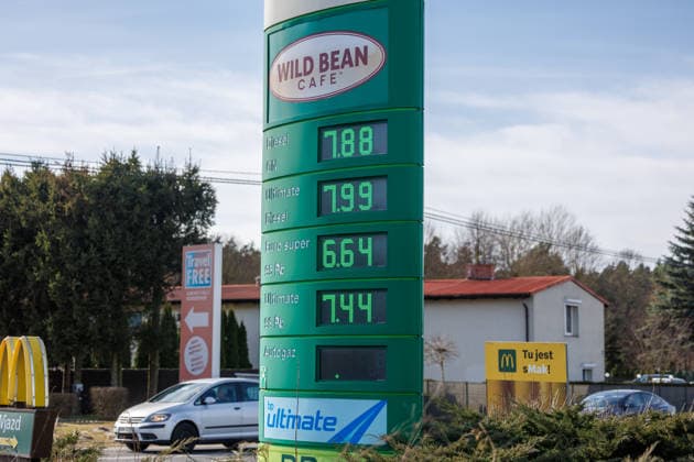 13 03 2026 German citizens fill up their vehicles with fuel in Poland because the price per liter in Germany is over two euros Price table Dobra Lubieszyn Western Pomerania Poland
