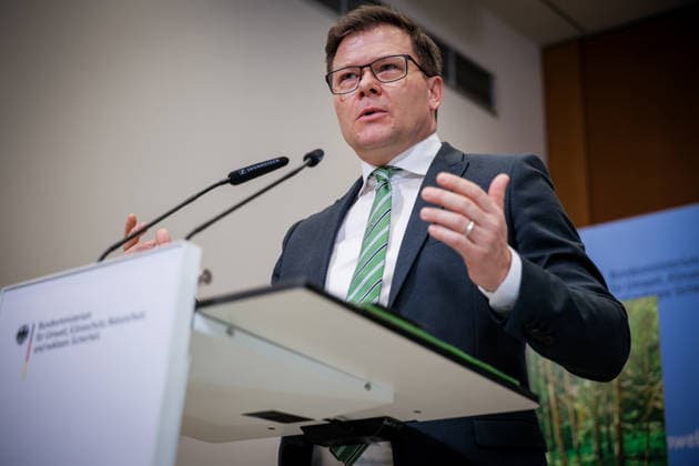 Carsten Schneider, spd, Press conference on the presentation of the climate balance sheet for 2025 and outlook for 2026, 14 3 2026, Federal Ministry for the Environment, Climate Protection, Nature Conservation and Nuclear Safety, Berlin, Germany 10314_klimabilanz_kreativmedia