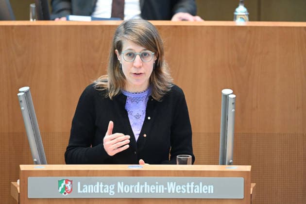 Verena SCHAEFFER, Schäffer, Minister for Children, Youth, Family, Equality, Refugees and Integration of the State of North Rhine-Westphalia during her speech 118 Session of the State Parliament of North Rhine-Westphalia, in the State Parliament of North Rhine-Westphalia NRW, Duesseldorf on 18 03 2026,