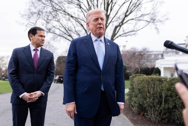 US President Donald J. Trump departs the White House to spend the weekend at Mar-a-Lago United States President Donald J Trump, with US Secretary of State Marco Rubio, responds to a question from the news media as they prepare to board Marine One on the South Lawn of the White House in Washington, DC, USA, 20 March 2026. The President is scheduled to spend the weekend at his Mar-a-Lago Resort in Palm Beach, Florida. Credit: CNP AdMedia Washington District of Columbia United States of America EDITORIAL USE ONLY  Copyright: xx CNPx xAdMediax admphotostwo976620