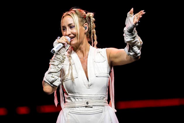 Sarah Connor live at a concert of her Arena Tour 2026 in the Messehalle Erfurt, 20 03 2026 Foto:xM.xKremerx xFuturexImagex connor_6343