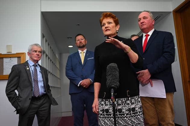 PAULINE HANSON PRESSER, One Nation Leader Pauline Hanson and One Nation member for New England Barnaby Joyce speak to the media during a dooorstop interview at Parliament House in Canberra, Wednesday, March 25, 2026. ( NO ARCHIVING CANBERRA AUSTRALIAN CAPITAL TERRITORY AUSTRALIA  Copyright: xLUKASxCOCHx 20260325188005426540