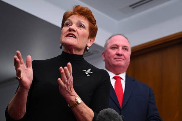 PAULINE HANSON PRESSER, One Nation Leader Pauline Hanson and One Nation member for New England Barnaby Joyce speak to the media during a dooorstop interview at Parliament House in Canberra, Wednesday, March 25, 2026. ( NO ARCHIVING CANBERRA AUSTRALIAN CAPITAL TERRITORY AUSTRALIA  Copyright: xLUKASxCOCHx 20260325169230987966