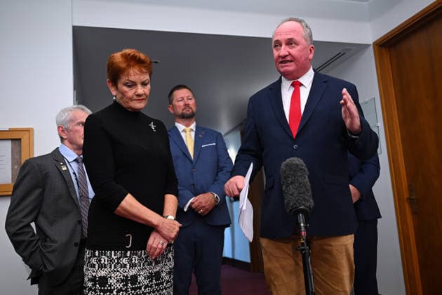 PAULINE HANSON PRESSER, One Nation Leader Pauline Hanson and One Nation member for New England Barnaby Joyce speak to the media during a dooorstop interview at Parliament House in Canberra, Wednesday, March 25, 2026. ( NO ARCHIVING CANBERRA AUSTRALIAN CAPITAL TERRITORY AUSTRALIA  Copyright: xLUKASxCOCHx 20260325161052056320