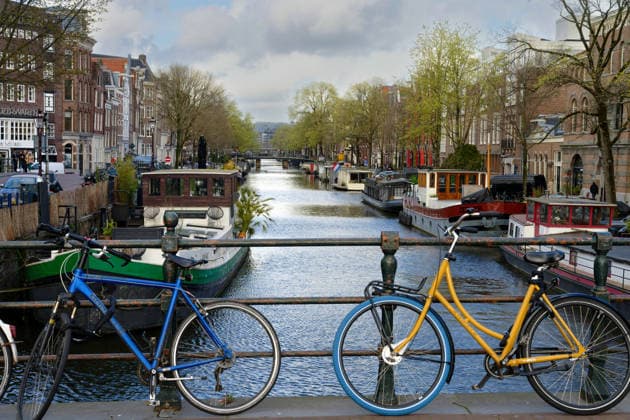 Art Painting ArchitectureTourism 22 26 03 2026 Amsterdam Netherlands Holland Jordaan Prinzengracht Bicycles Houseboats Photo Eberhard Thonfeld Amsterdam NED