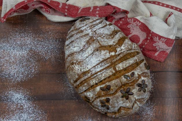 Freshly baked bread Freshly baked bread made from rye flour and wheat flour, refined with pumpkin seeds Berlin Adlershof Berlin Germany H0A6516