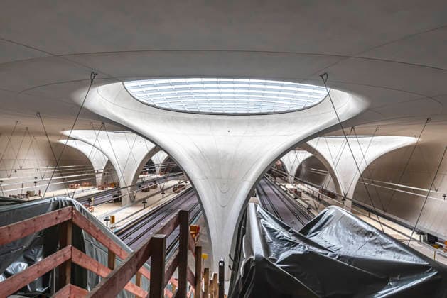 28 chalice-shaped columns with light eyes support the station roof and bring natural light to the platforms Open construction site days at the new main station For thr