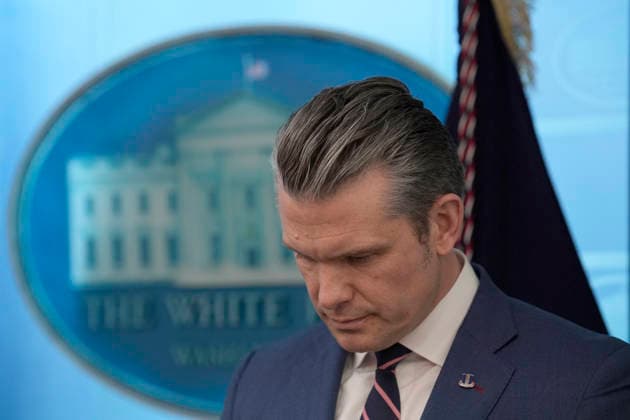United States Secretary of War Pete Hegseth listens as US President Donald J Trump conducts a press conference in the James S Brady Press Briefing Room of the White House in Washington, DC, USA, on Monday April 6, 2026. The President is expected to take questions on the Iran War and oil prices. Copyright: xIndependentxStillxPoolxphotox 2026xAbacaUSAxfromxConsolidatedxNewsxPhotosxAllxRightsxReservex MediaPunchx