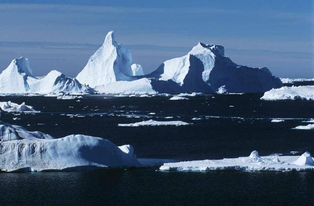 Antarctica ice bergs and sea - Antarctica ice bergs and sea Copyright: xmoodboardx Panthermedia75410088.jpg