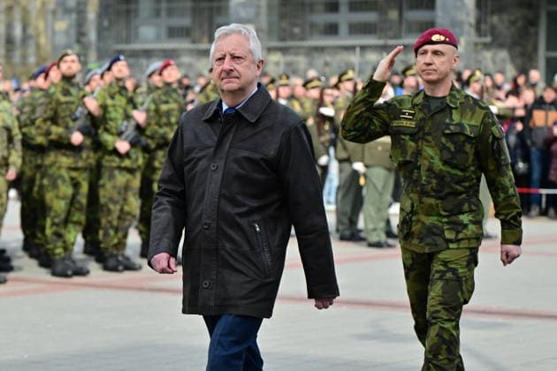 Czech Defence Minister Jaromir Zuna (for SPD), left, attends a ceremonial military oath of career soldiers, members of active reserves and participants in voluntary military training, in Brno, Czech Republic, on April 10, 2026. (CTKxPhoto VaclavxSalek) CTKPhotoP2026041002893  CTKPhotoP2026041002893