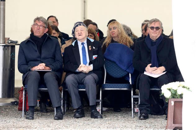 Wolfram Weimer, Alojzy Maciak from Warsaw, survivor of the Buchenwald concentration camp, and Hape Kerkeling at the wreath-laying ceremony to mark the 81st anniversary of the liberation of the Buchenwald and Mittelbau Dora concentration camps Weimar, 12 04 2026 Foto:xAgenturxWehnertx xGränzdörferx xFuturexImagex kranzniederlegung_6406