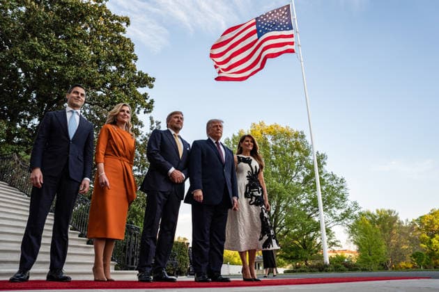Rob Jetten, Netherlands prime minister, from left, Queen Maxima of the Netherlands, King Willem-Alexander of the Netherlands, US President Donald Trump, and First Lady Melania Trump during an arrival ceremony outside the White House in Washington, DC, on Monday, April 13, 2026. President Trump is hosting the King and Queen of the Netherlands for a dinner at the White House. WASP20260413101 SalwanxGeorges