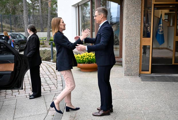 LKS 20260416 Finnish President Alexander Stubb (R) welcomes European Parliament President Roberta Metsola as they meet in Helsinki, Finland, on April 16, 2026. - MIKKO STIG Helsinki Finland  Copyright: xMikkoxStigx v8X3tKPNQiA