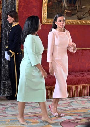 The King and Queen receive the President of the Portuguese Republic, António José Seguro, and the First Lady, Margarida Maldonado The First Lady, Margarida Maldonado, and Queen Letizia during the audience at the Royal Palace, April 20, 2026, in Madrid Spain FAMOUSES PRESIDENT KINGS AUDIENCE José José Madrid Madrid Madrid Spain Copyright: xJosà xOlivax 7454926
