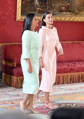 The King and Queen receive the President of the Portuguese Republic, António José Seguro, and the First Lady, Margarida Maldonado The First Lady, Margarida Maldonado, and Queen Letizia during the audience at the Royal Palace, April 20, 2026, in Madrid Spain FAMOUSES PRESIDENT KINGS AUDIENCE José José Madrid Madrid Madrid Spain Copyright: xJosà xOlivax 7454927