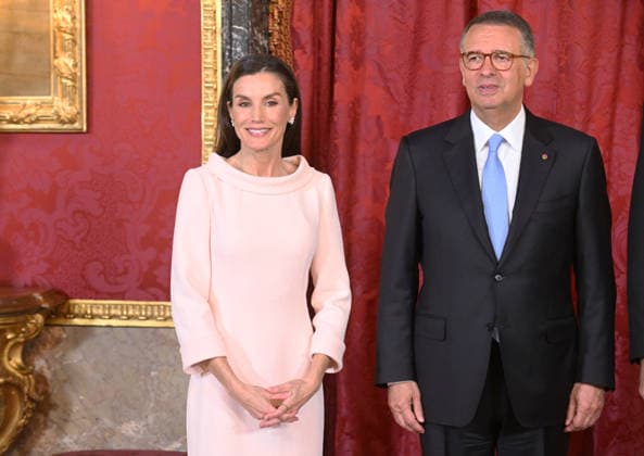 The King and Queen receive the President of the Portuguese Republic, António José Seguro, and the First Lady, Margarida Maldonado Queen Letizia and the President of the Portuguese Republic, António José Seguro, during the audience at the Royal Palace, April 20, 2026, in Madrid Spain FAMOUSES PRESIDENT KINGS AUDIENCE José Madrid Madrid Madrid Spain Copyright: xJosà xOlivax 7454938
