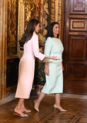 The King and Queen receive the President of the Portuguese Republic, António José Seguro, and the First Lady, Margarida Maldonado Queen Letizia and the First Lady, Margarida Maldonado, during the audience at the Royal Palace, April 20, 2026, in Madrid Spain FAMOUSES PRESIDENT KINGS AUDIENCE José Madrid Madrid Spain Copyright: xJosà xOlivax 7454963