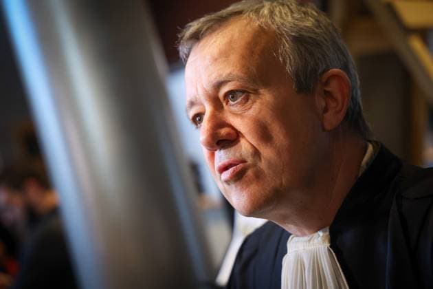 Lawyer Frank Discepoli, defending P. Falzone pictured during the composition of the jury for the trial of P. and A. Falzone, at the Court of Appeal of Mons, on Thursday 23 April 2026. The trial of the two cousins concerns the 2022 tragedy in Strepy-Bracquegnies, where a car plowed into a carnival parade around 5:00. Six people died at the scene, and a seventh months later in the hospital. P. Falzone is charged with seven murder and 81 attempted murder. A. Falzone with failure to render aid to a person in danger.  VIRGINIExLEFOUR 171733815