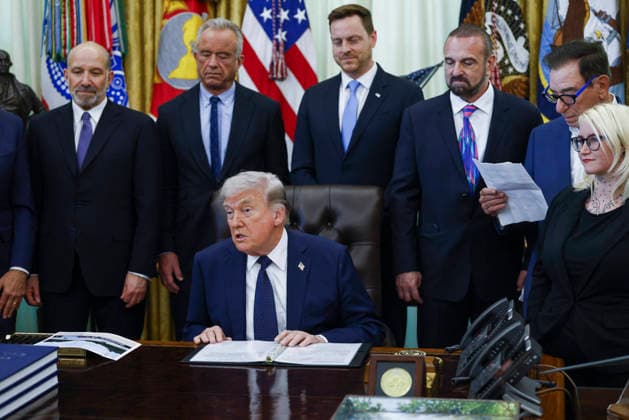 US President Donald Trump speaks during a Health Care Affordability event US President Donald Trump delivers remarks during a Health Care Affordability event in the Oval Office at the White House. Washington, DC, USA, 23 April 2026. WASHINGTON DISTRICT OF COLUMBIA United States  Copyright: xPool ABACAx