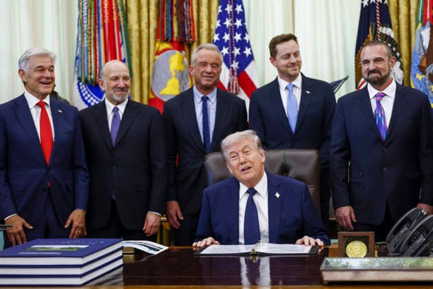 US President Donald Trump speaks during a Health Care Affordability event US President Donald Trump delivers remarks during a Health Care Affordability event in the Oval Office at the White House. Washington, DC, USA, 23 April 2026. WASHINGTON DISTRICT OF COLUMBIA United States  Copyright: xPool ABACAx