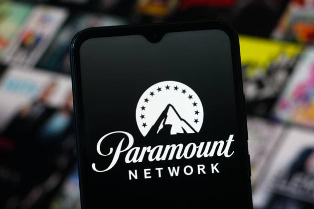Photo illustration in Canada - 23 Apr 2026 In this photo illustration, the Paramount Network logo is seen displayed on a smartphone screen. Canada Copyright: xThomasxFullerx xSOPAxImagesx TFSPI_23042026-5246