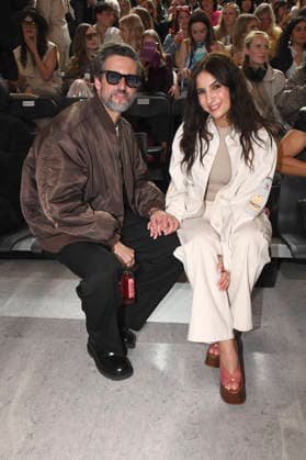 Tom Beck and Chryssanthi Kavazi at the ABOUT YOU Holiday Fashion Show at Tempelhof Airport, Berlin, 23 04 2026 Foto:xM.xFischerx xFuturexImagex about_you_6500