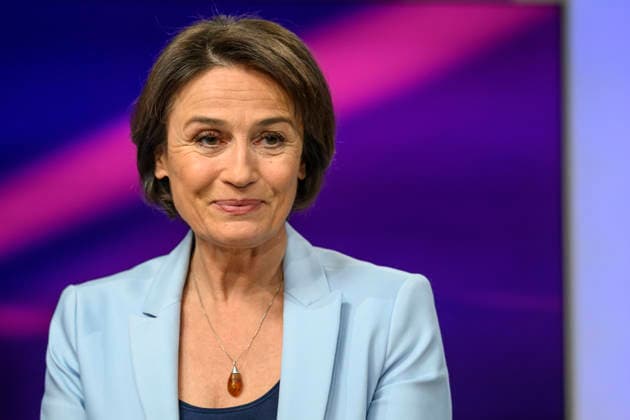 v l Sandra Maischberger, GER, Berlin, Studio, guest at - Maischberger, political talk show, TV, format, with host - Sandra Maischberger, Das Erste, from Adlershof - Am Studio 20, April 28, 2026, Copyright: HMBxMedia UwexKoch