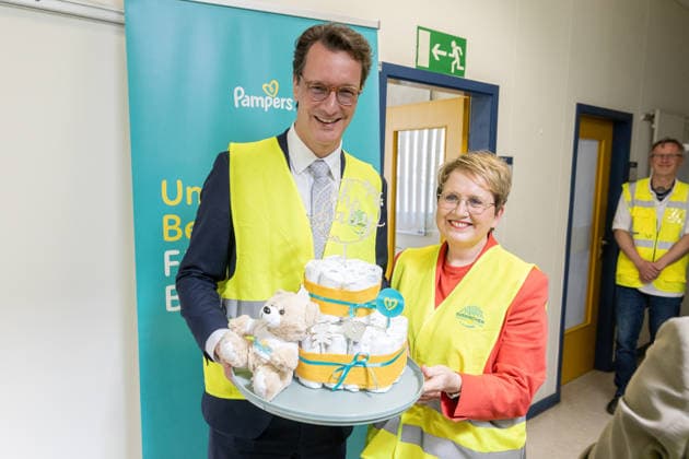 Minister President Hendrik Wüst visits Procter Gamble plant in Eu Copyright: xMarcxJohnx