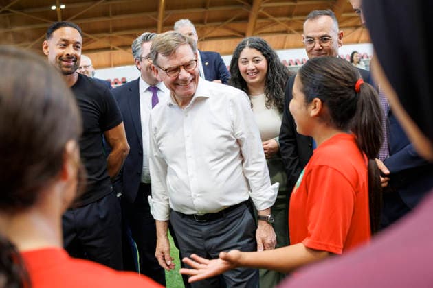 Johann Wadephul CDU , Federal Foreign Minister, travels to Morocco Here at a training session with young female footballers on the football pitch of the Mohammed VI football complex Rabat, 29 04 2026 Photographed on behalf of the Federal Foreign Office Rabat Morocco Copyright: xThomasxImo AAx