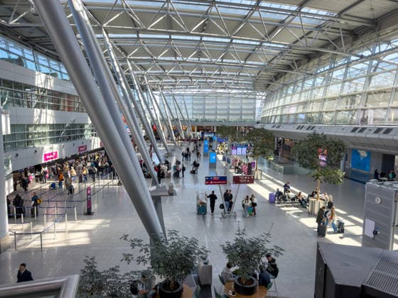 Düsseldorf Airport, Germany, Europe, terminal hall, check in, security check, travelers, suitcases, queues, departure area, infrastructure, aviation, mobility, travel traffic, architecture, steel construction, glass roof, daylight, tourism, business trip, vacation trip, airline, airport operations, logistics, passengers Copyright: xJOERANxSTEINSIEKx