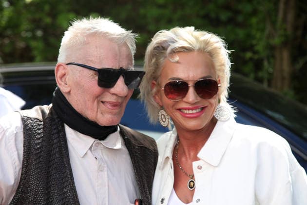 Bild Renntag in Gelsenkirchen Gelsenkirchen, 01 05 2026 Heinz Hoenig with wife Annika Kärsten Hoenig at the Bild Renntag at the trotting track in Gelsenkirchen North Rhine-Westphalia Germany Copyright: xMatthiasxGränzdörferx