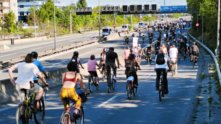 Berlin,01 05 2026,Grunewald,Labour Day,the Grunewald Neighbourhood Management Initiative and other groups are organizing the MyGruni demo The route back is via the city freeway in a bicycle parade to Kreuzberg to Moritzplatz in Kreuzberg