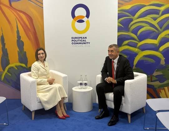 From left Moldovan President Maia Sandu meets Czech Prime Minister Andrej Babis in Yerevan, Armenia, May 4, 2026. (CTKxPhoto HrbkovaxMartina) CTKPhotoP2026050401748  CTKPhotoP2026050401748