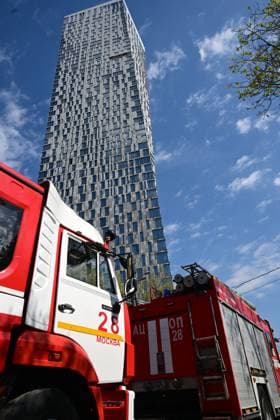 Drone hits high-rise building in Moscow MOSCOW, RUSSIA - MAY 4: A view of destruction after a drone struck a high-rise building in Moscow, Russia, on May 4, 2026. According to a statement on the national messaging app MAX, air defense systems intercepted two drones traveling toward Moscow. Moscow Mayor Sergey Sobyanin confirmed that the incident resulted in no injuries and noted that emergency personnel remain active at the impact site. Sefa Karacan Anadolu Moscow Russia. Editorial use only. Please get in touch for any other usage.  Copyright: x2026xAnadoluxSefaxKaracanx