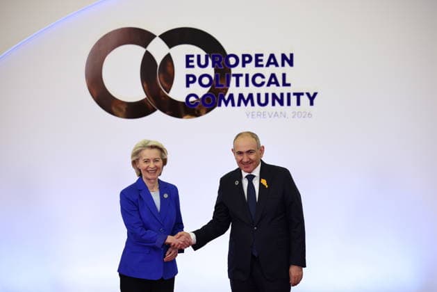 8th European Political Community summit in Yerevan YEREVAN, ARMENIA - MAY 4: (----EDITORIAL USE ONLY - MANDATORY CREDIT - EPC ARMENIA HANDOUT - NO MARKETING NO ADVERTISING CAMPAIGNS - DISTRIBUTED AS A SERVICE TO CLIENTS----) Armenia s Prime Minister Nikol Pashinyan welcomes European Commission President Ursula von der Leyen during the 8th European Political Community (EPC) summit in Yerevan, Armenia on May 4, 2026. EPC Armenia Anadolu Yerevan Armenia. Editorial use only. Please get in touch for any other usage.  Copyright: x2026xAnadoluxEPCxArmeniax