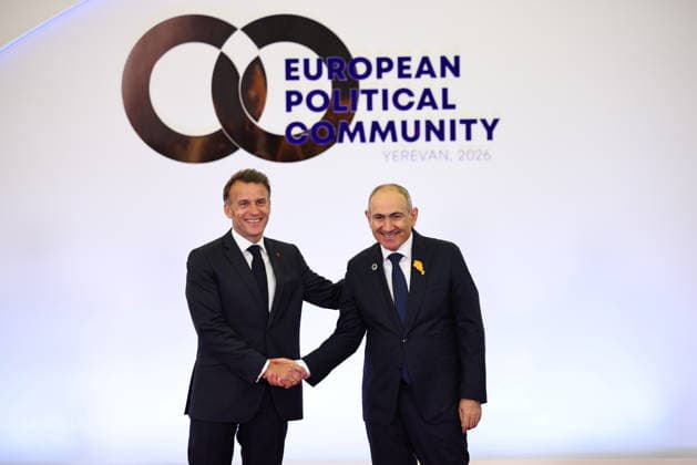 8th European Political Community summit in Yerevan YEREVAN, ARMENIA - MAY 4: (----EDITORIAL USE ONLY - MANDATORY CREDIT - EPC ARMENIA HANDOUT - NO MARKETING NO ADVERTISING CAMPAIGNS - DISTRIBUTED AS A SERVICE TO CLIENTS----) Armenia s Prime Minister Nikol Pashinyan welcomes France s President Emmanuel Macron during the 8th European Political Community (EPC) summit in Yerevan, Armenia on May 4, 2026. EPC Armenia Anadolu Yerevan Armenia. Editorial use only. Please get in touch for any other usage.  Copyright: x2026xAnadoluxEPCxArmeniax