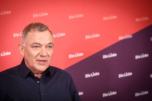 Berlin, Press conference Die Linke with Jan van Aken Press conference of the party Die Linke with Jan van Aken Co Chairman Die Linke on current political issues on 04 05 2026 at Karl Liebknecht Haus in Berlin Berlin Karl Liebknecht Haus Berlin Germany