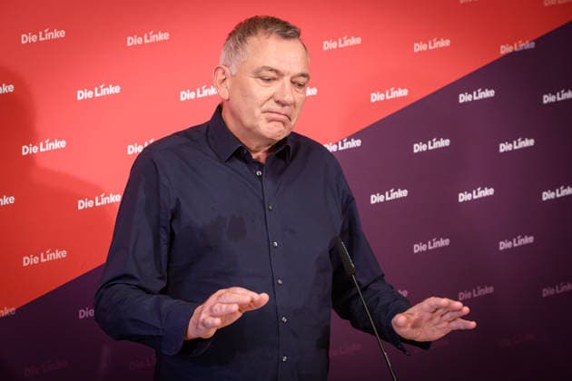 Berlin, Press conference Die Linke with Jan van Aken Press conference of the party Die Linke with Jan van Aken Co Chairman Die Linke on current political issues on 04 05 2026 at Karl Liebknecht Haus in Berlin Berlin Karl Liebknecht Haus Berlin Germany