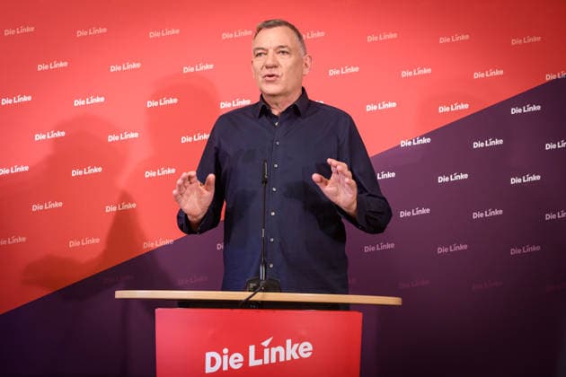 Berlin, Press conference Die Linke with Jan van Aken Press conference of the party Die Linke with Jan van Aken Co Chairman Die Linke on current political issues on 04 05 2026 at Karl Liebknecht Haus in Berlin Berlin Karl Liebknecht Haus Berlin Germany