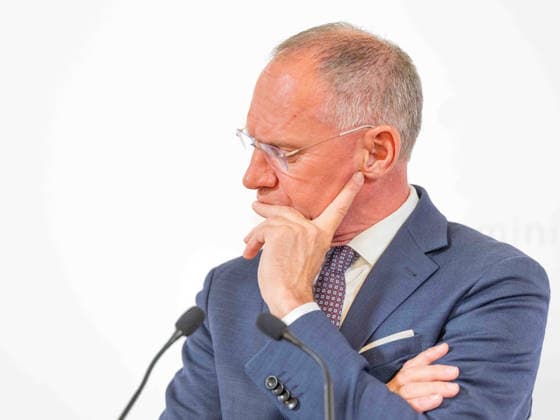 20260504 Lagebericht zum Verfassungsschutz mit dem Innenminister WIEN, OESTERREICH - MAI 4: Bundesminister fuer Inneres Gerhard Karner (OeVP) beim Lagebericht - zum Verfassungsschutz mit dem Innenminister im Bundesministerium fuer Inneres am 4. Mai 2026 in Wien, Oesterreich. 260504_SEPA_10_033 Copyright: xMichaelxIndrax SEPAxMedia
