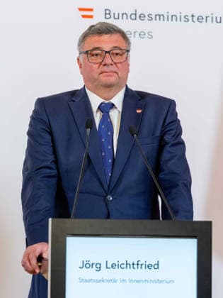 20260504 Lagebericht zum Verfassungsschutz mit dem Innenminister WIEN, OESTERREICH - MAI 4: Staatssekretaer im Bundesministerium fuer Inneres Joerg Leichtfried (SPOe) beim Lagebericht - zum Verfassungsschutz mit dem Innenminister im Bundesministerium fuer Inneres am 4. Mai 2026 in Wien, Oesterreich. 260504_SEPA_10_004 Copyright: xMichaelxIndrax SEPAxMedia