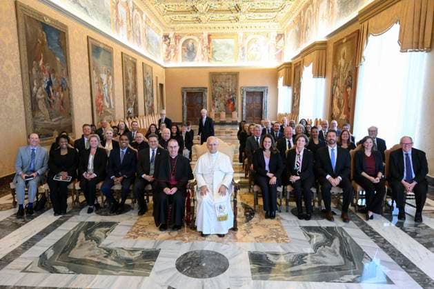 ITALY - POPE LEO XIV RECEIVES IN PRIVATE AUDIENCE DELEGATION FROM THE CATHOLIC CHARITIES NETWORK AT THE VATICAN - 2026 5 4 Italy, Rome, Vatican, 2026 5 4 . Pope Leo XIV receives in a private audience Delegation from the Catholic Charities Network at Vatican. EDITORIAL USE ONLY - NO BOOKS Copyright: xVATICANxMEDIAx